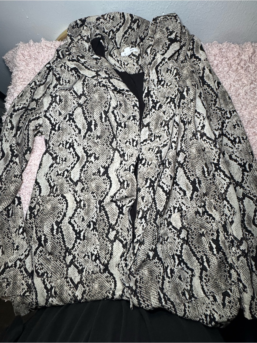 mittoshop Snake-Print Blazer in Black and Cream